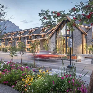 https://peaks-hotel-and-suites.banff-hotel.com