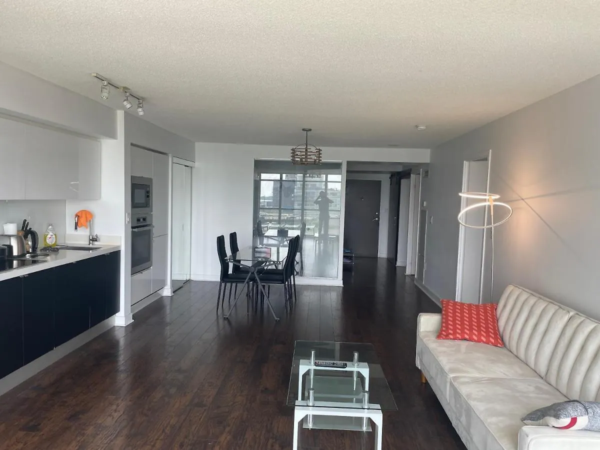 Hotel Three Br Condo Step To Cn Tower Rogers Center With Free Parking Toronto