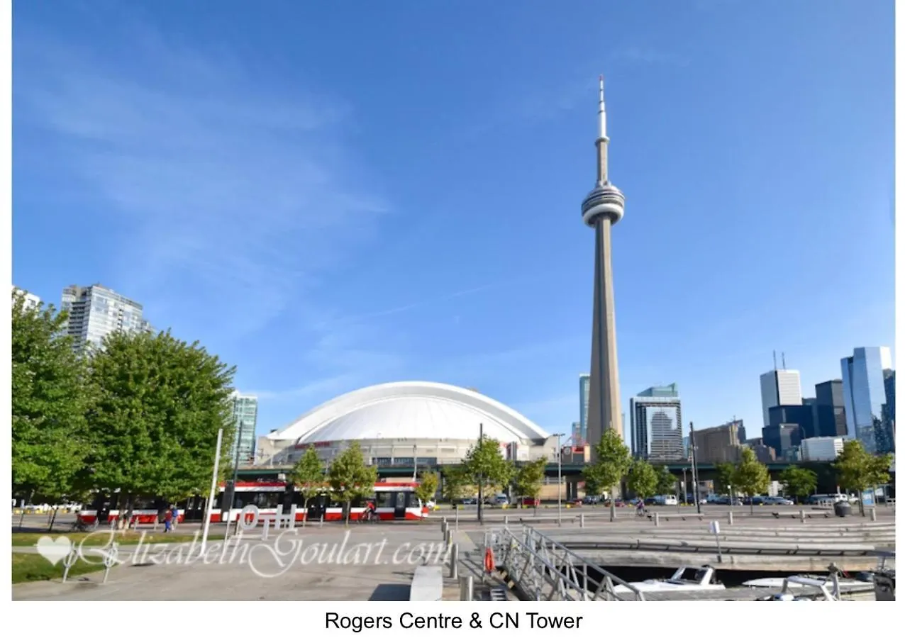 Three Br Condo Step To Cn Tower Rogers Center With Free Parking Toronto Canada